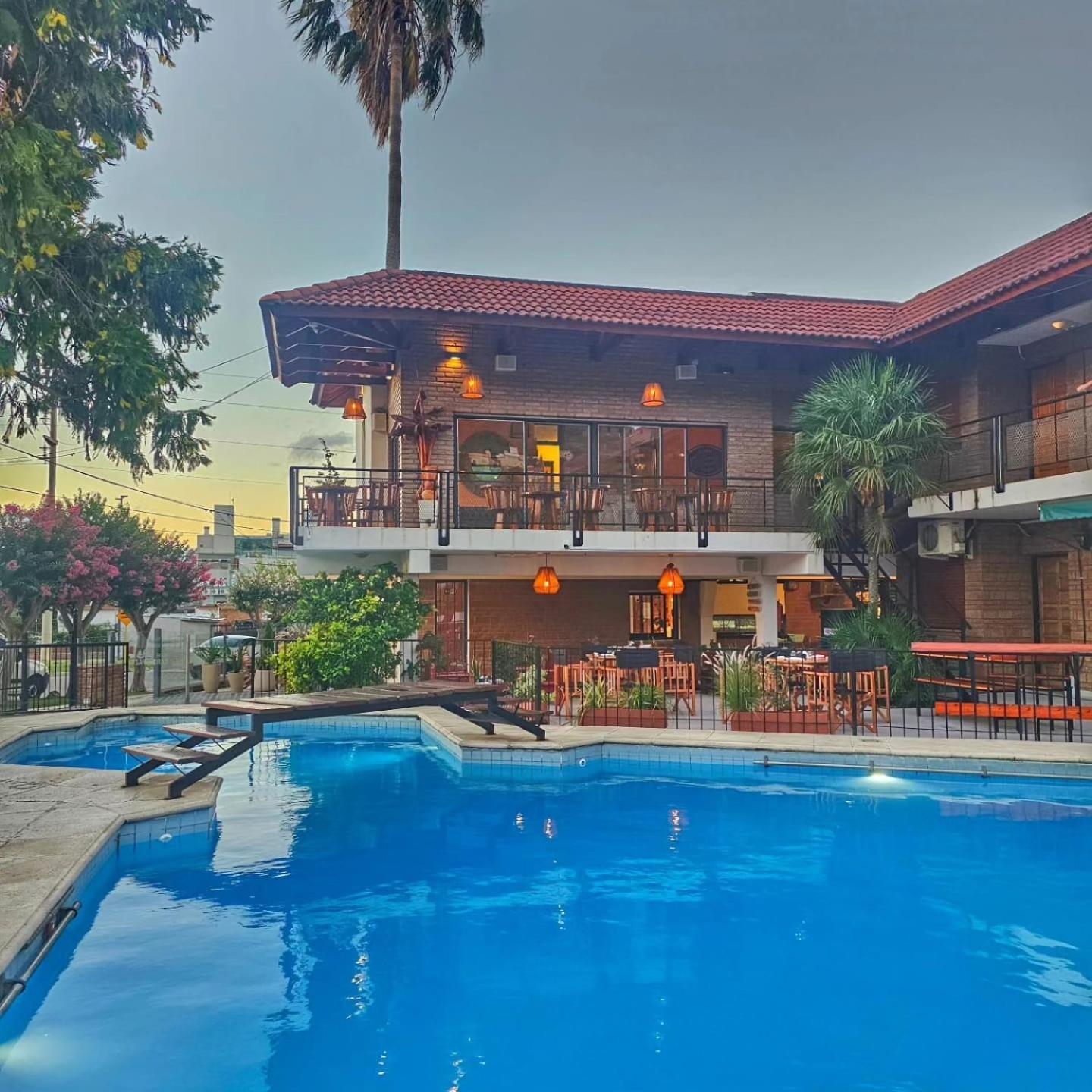 Hotel Carlos Paz 维拉卡洛斯帕兹 外观 照片