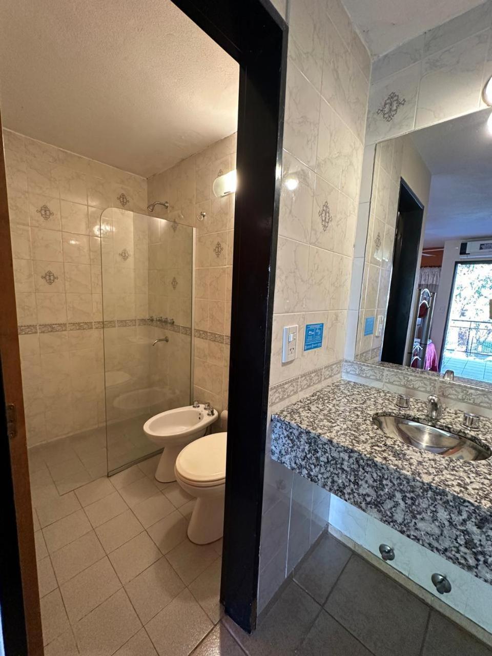 Hotel Carlos Paz 维拉卡洛斯帕兹 外观 照片