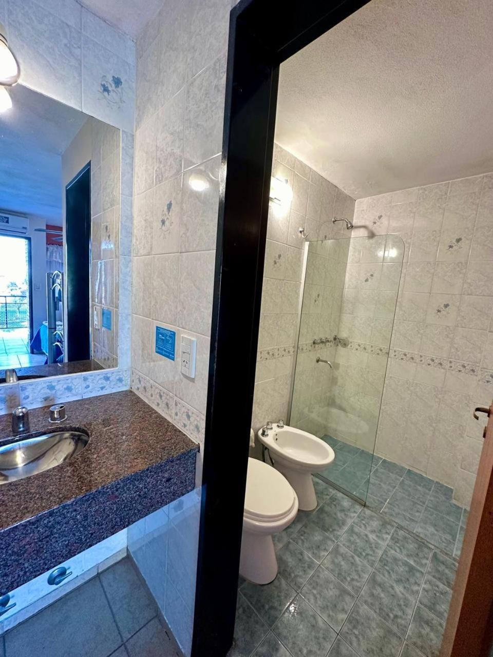 Hotel Carlos Paz 维拉卡洛斯帕兹 外观 照片