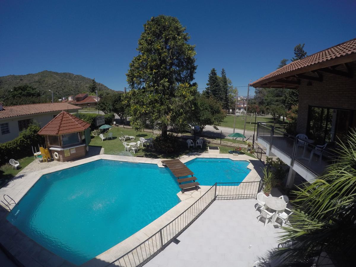 Hotel Carlos Paz 维拉卡洛斯帕兹 外观 照片
