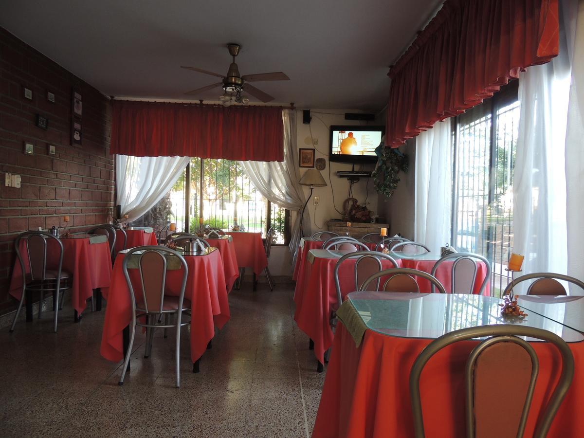 Hotel Carlos Paz 维拉卡洛斯帕兹 外观 照片