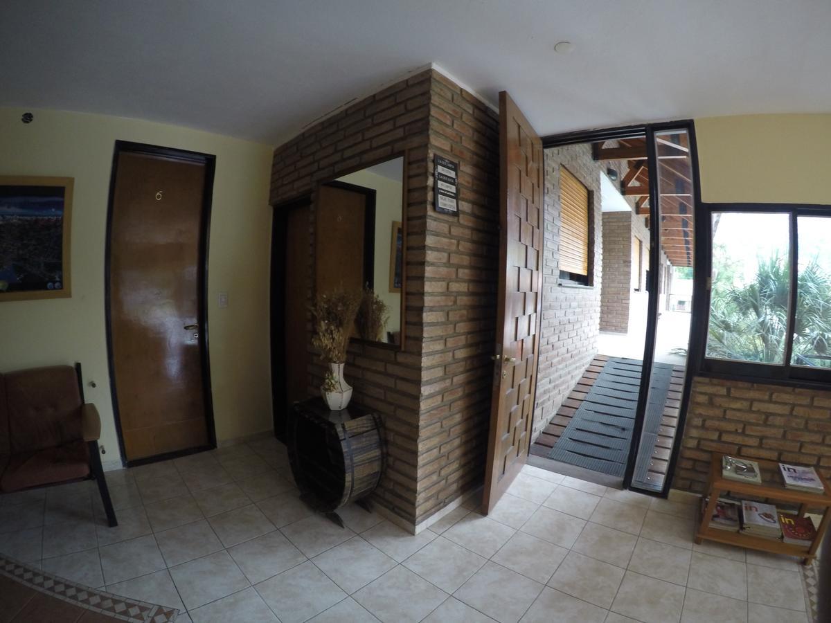 Hotel Carlos Paz 维拉卡洛斯帕兹 外观 照片