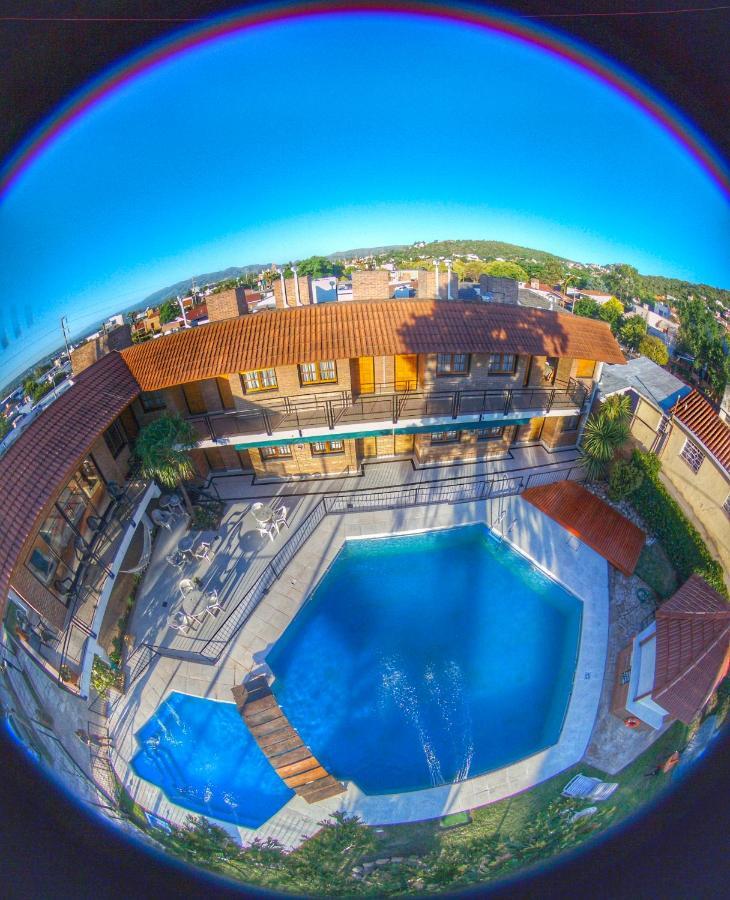 Hotel Carlos Paz 维拉卡洛斯帕兹 外观 照片