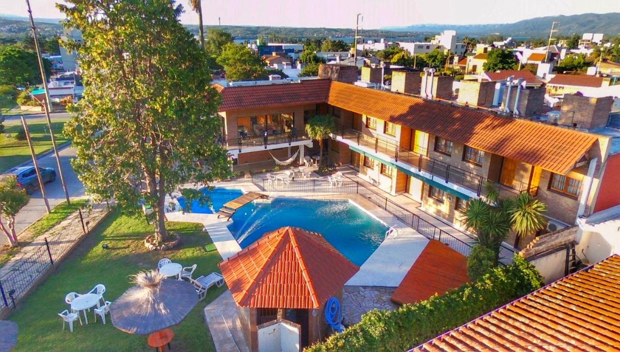 Hotel Carlos Paz 维拉卡洛斯帕兹 外观 照片